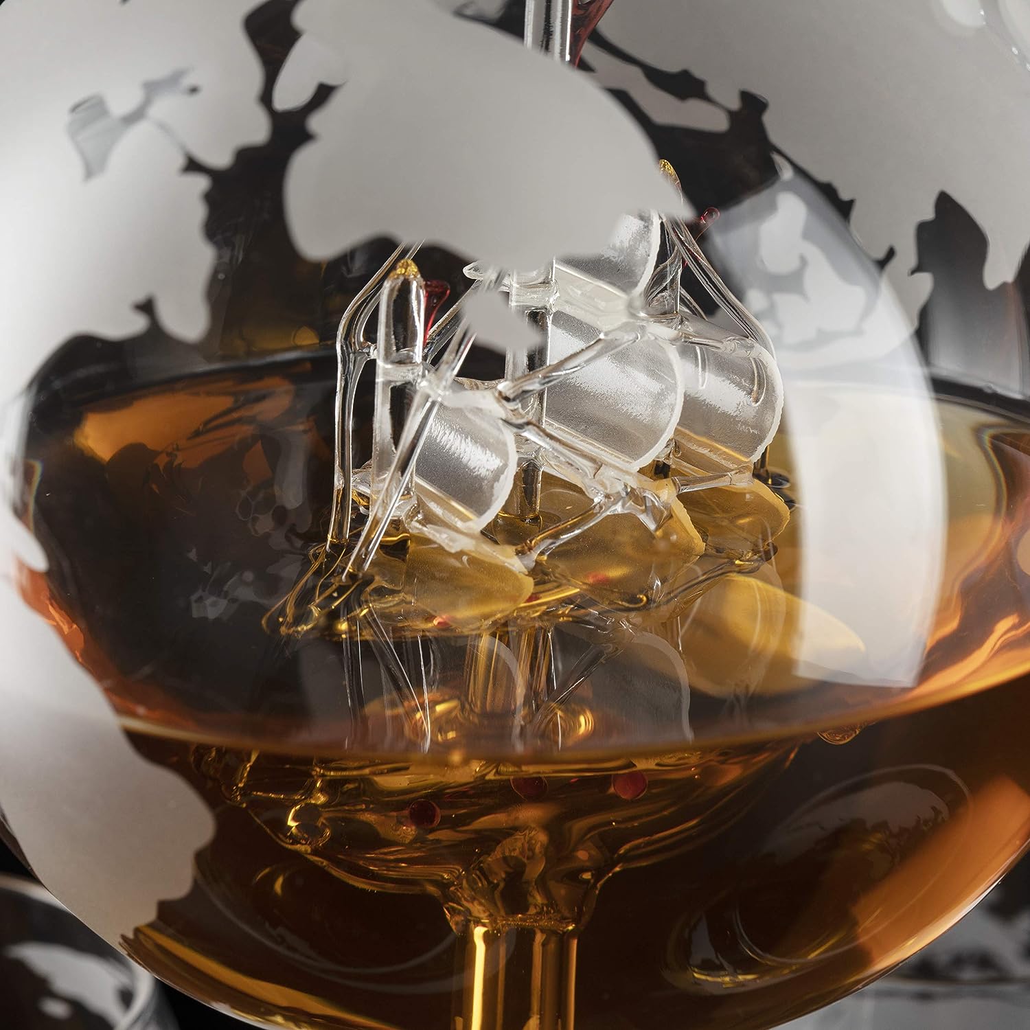 Etched World Decanter whiskey Globe - 750 ml-2